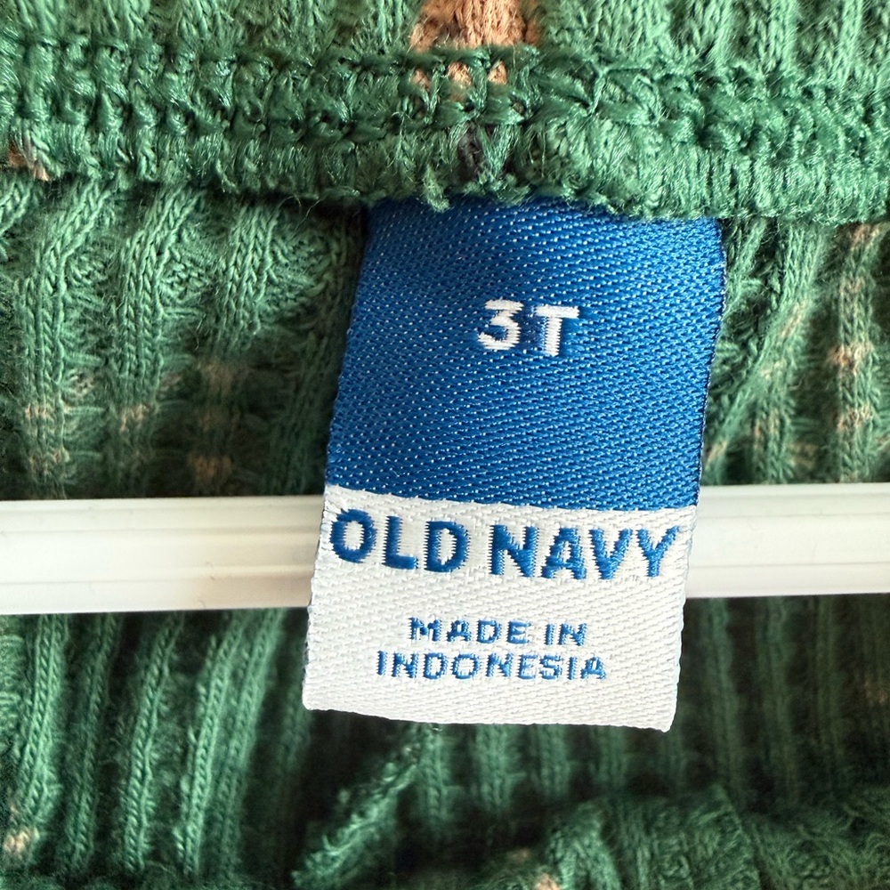 Old Navy Green Waffle-Knit Kids Top with Tan Deer Accents - Picture 3 of 4